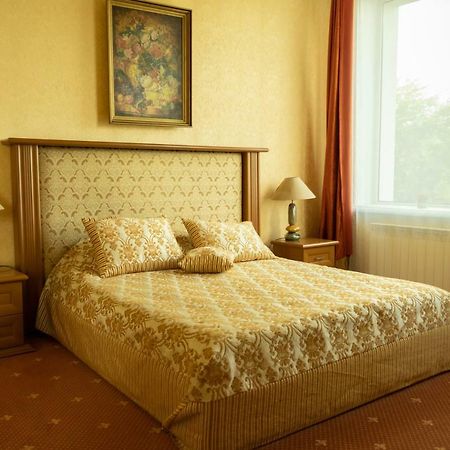 Diplomat Club Hotel คีชีเนา ภายนอก รูปภาพ