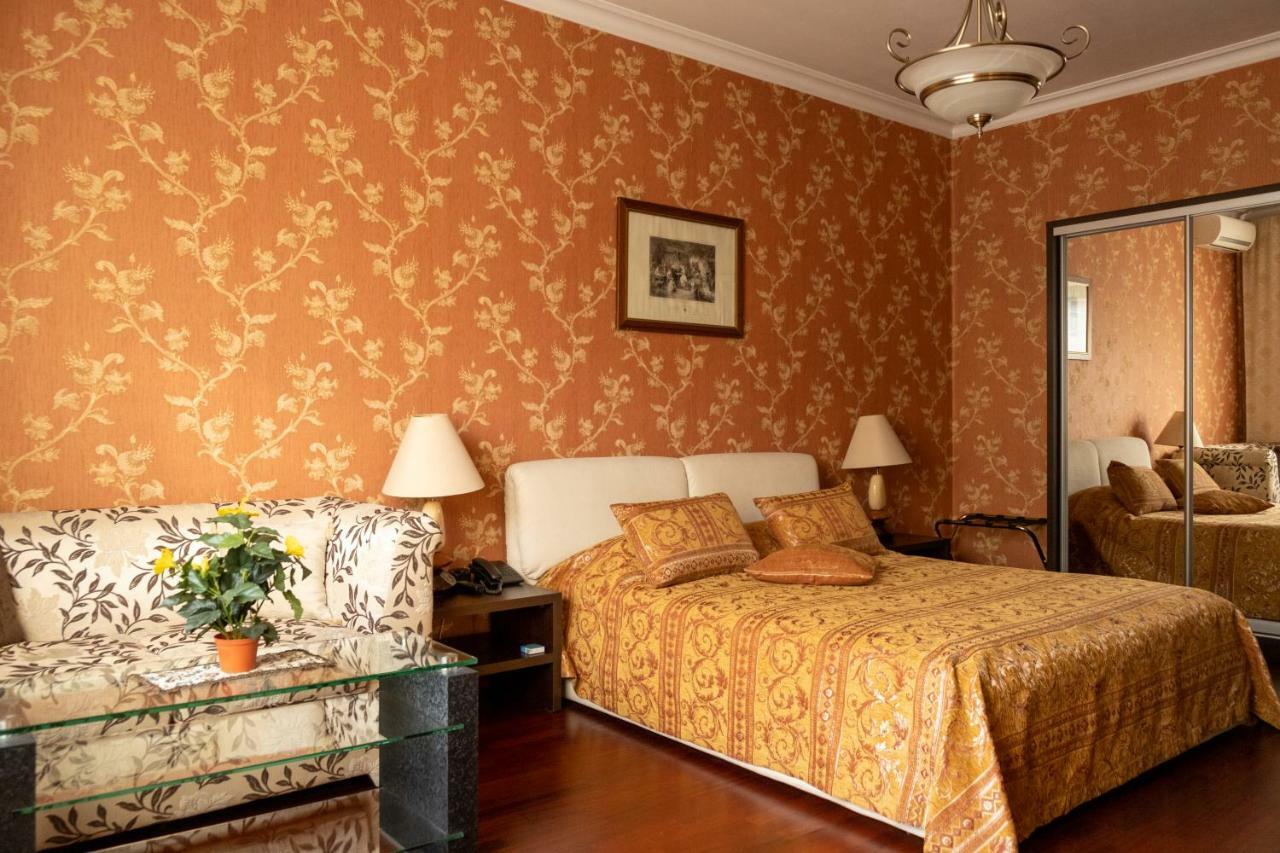 Diplomat Club Hotel คีชีเนา ภายนอก รูปภาพ