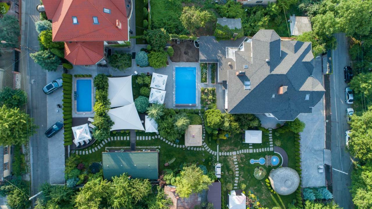 Diplomat Club Hotel คีชีเนา ภายนอก รูปภาพ