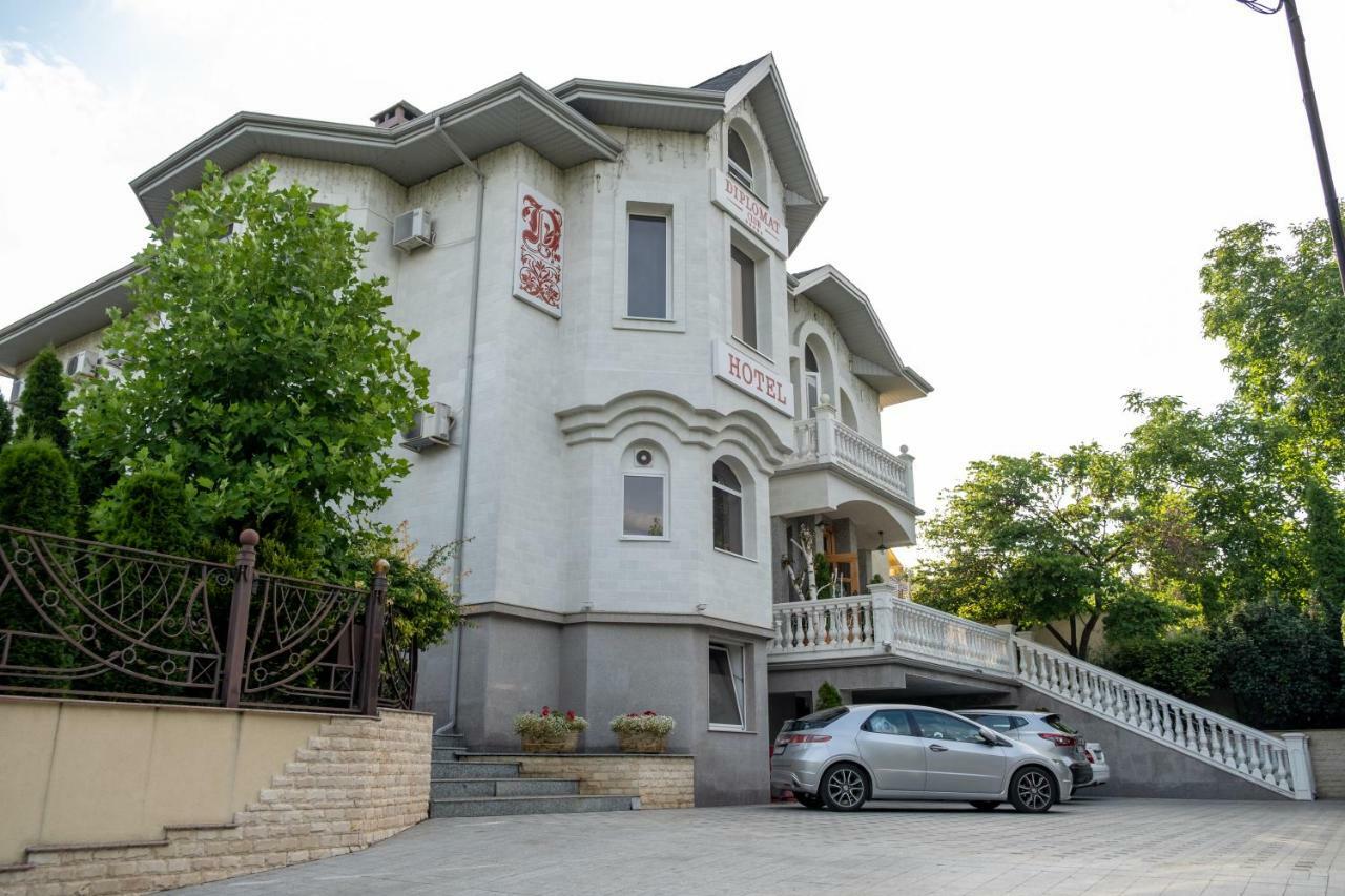 Diplomat Club Hotel คีชีเนา ภายนอก รูปภาพ